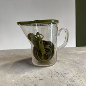 Vintage 6 Cup Measuring Pitcher Avocado Green Lid Cups Spoons Set